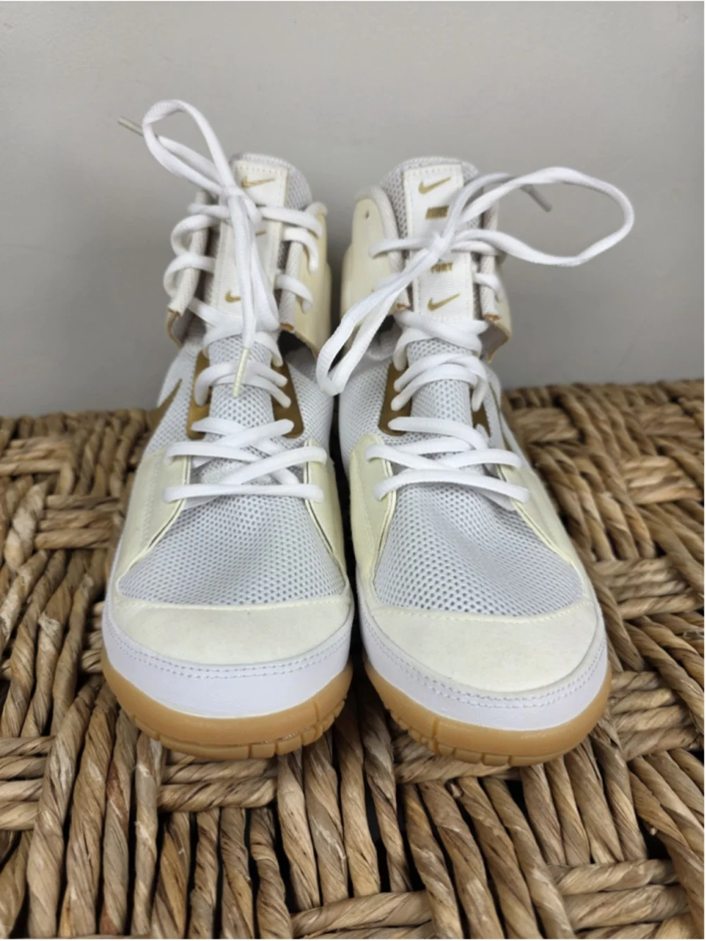 Nike Fury Wrestling Shoes Mens 12 White Metallic Gold Gum AO2416-170
